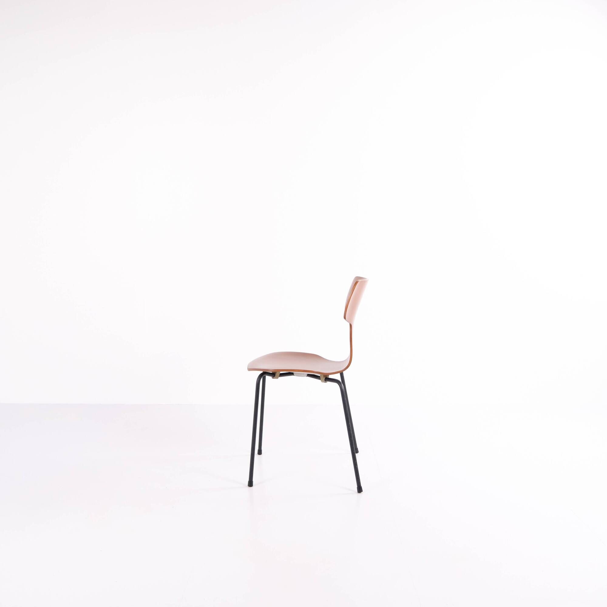 Set of 6 dining chairs – T-Chair / Hammer Chair – Model 3103 – Fritz Hansen