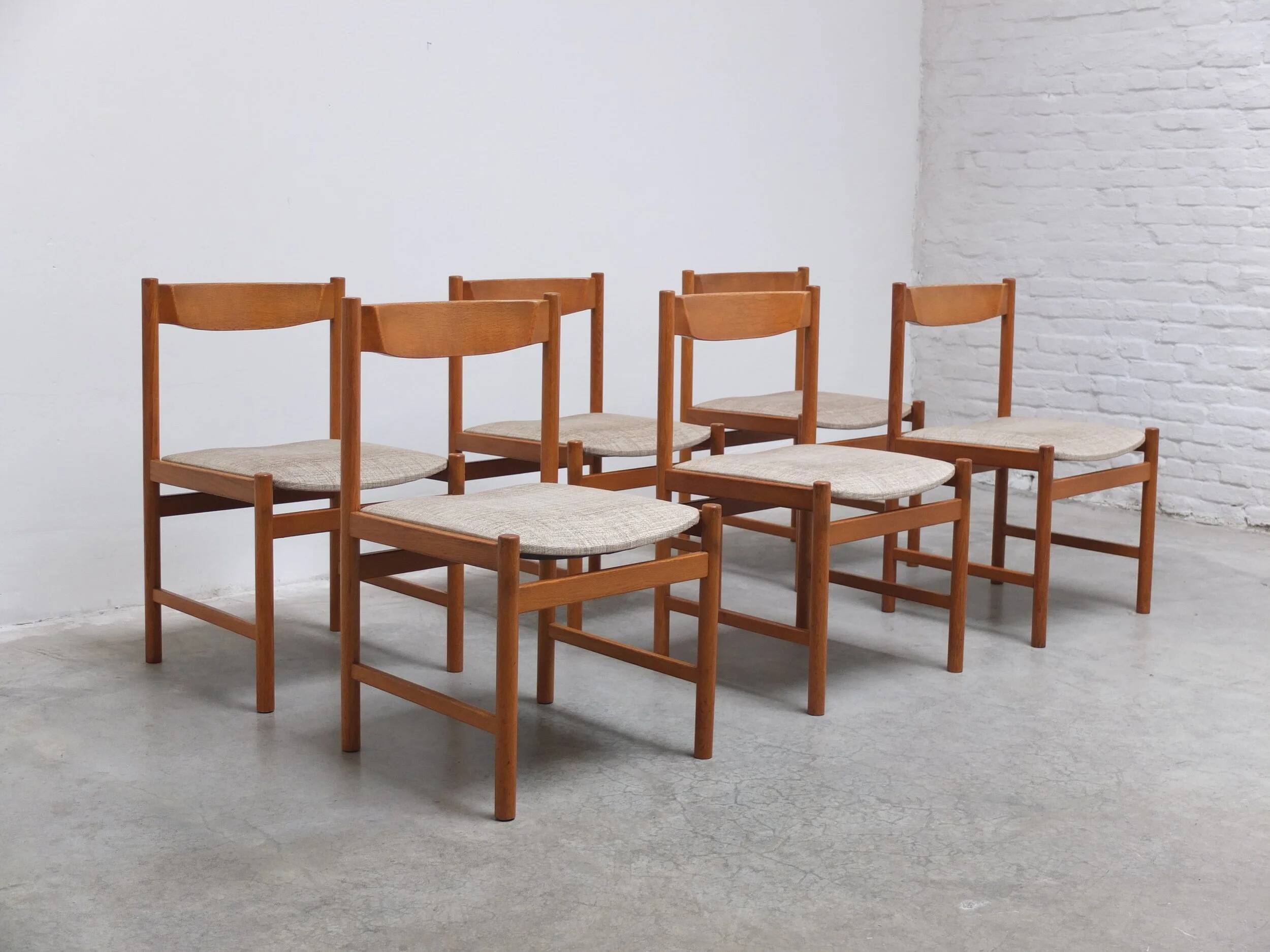 Set of 6 dining chairs in oak by Meubelatelier Vanda Watervliet, 1960s