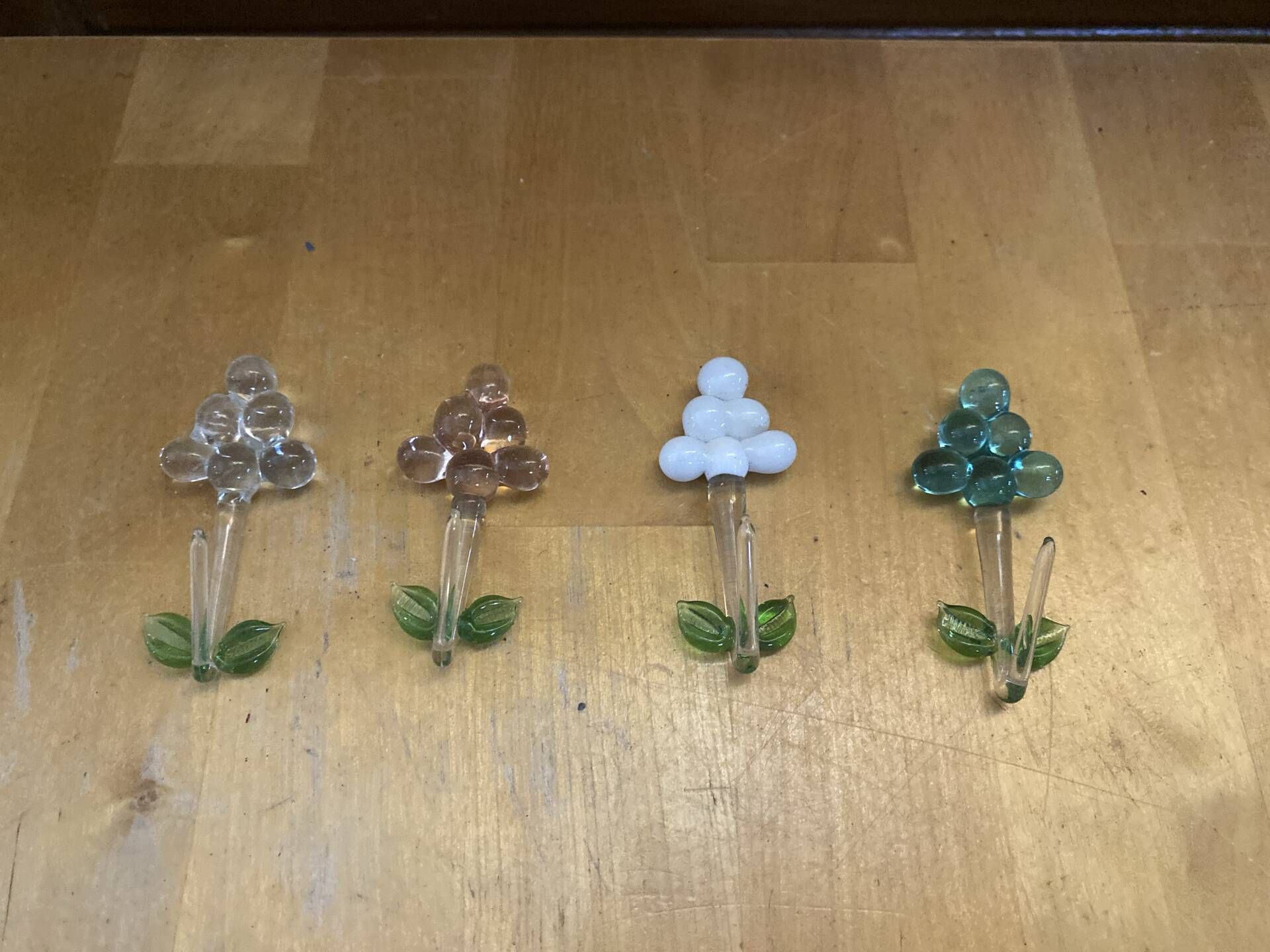 Set of 4 vintage murano glass knife rests grape cluster