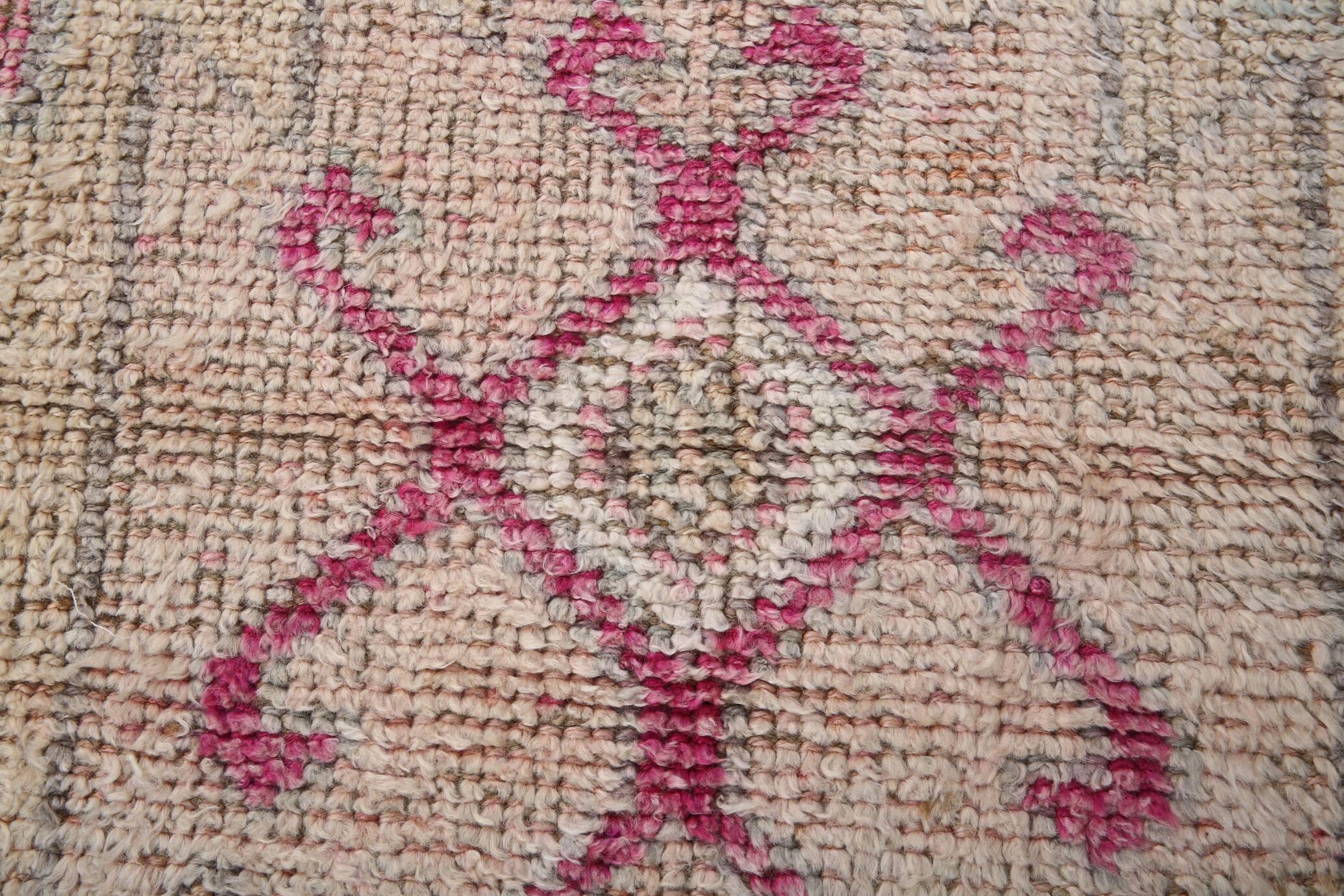 Tapis de couloir Oushak rose pâle