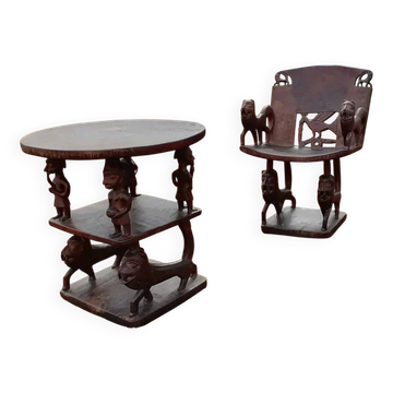 Chair and table of a dignitary in carved wood from Benin, 1950