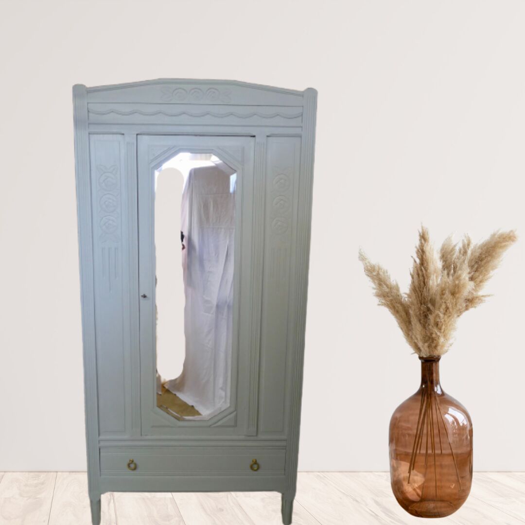 Armoire