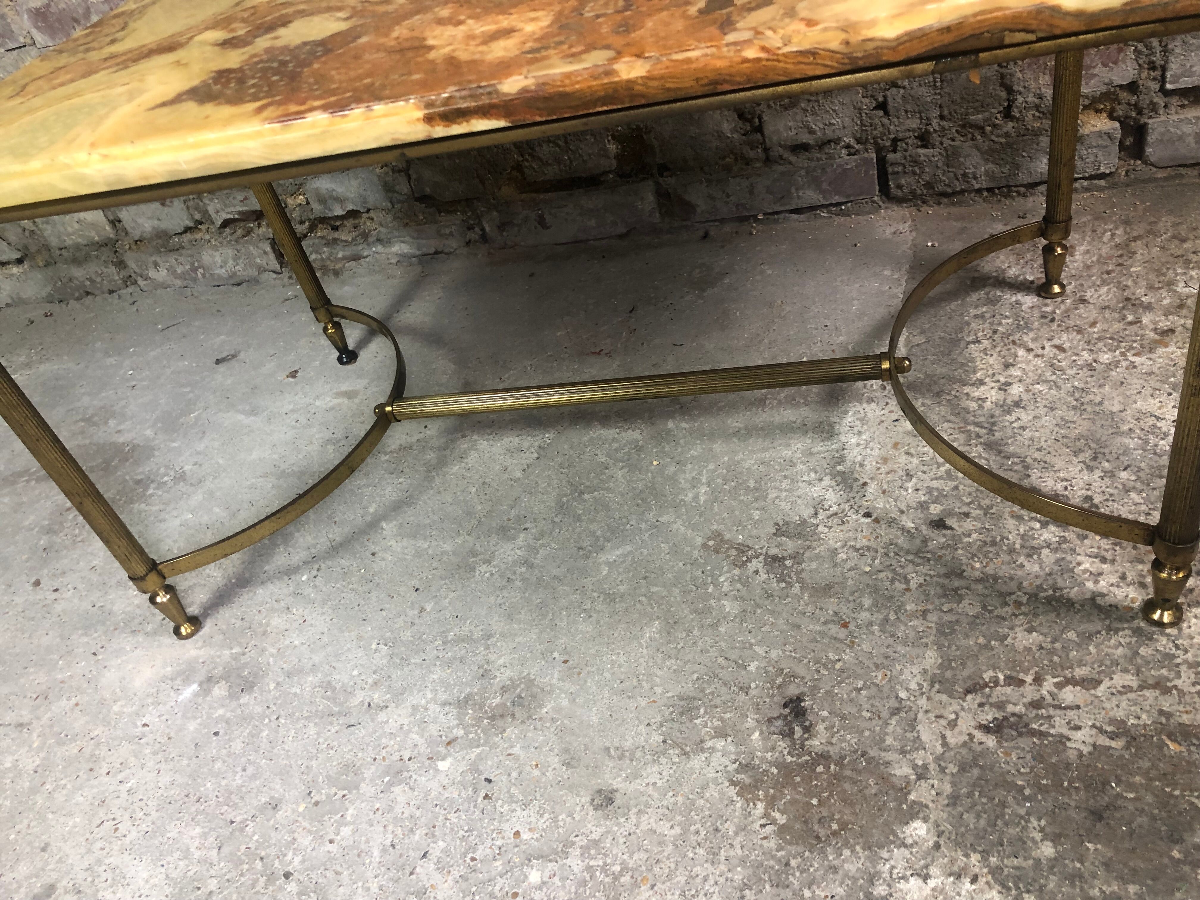 Coffee table in brass and onyx vintage 1960