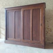 Armoire parisienne