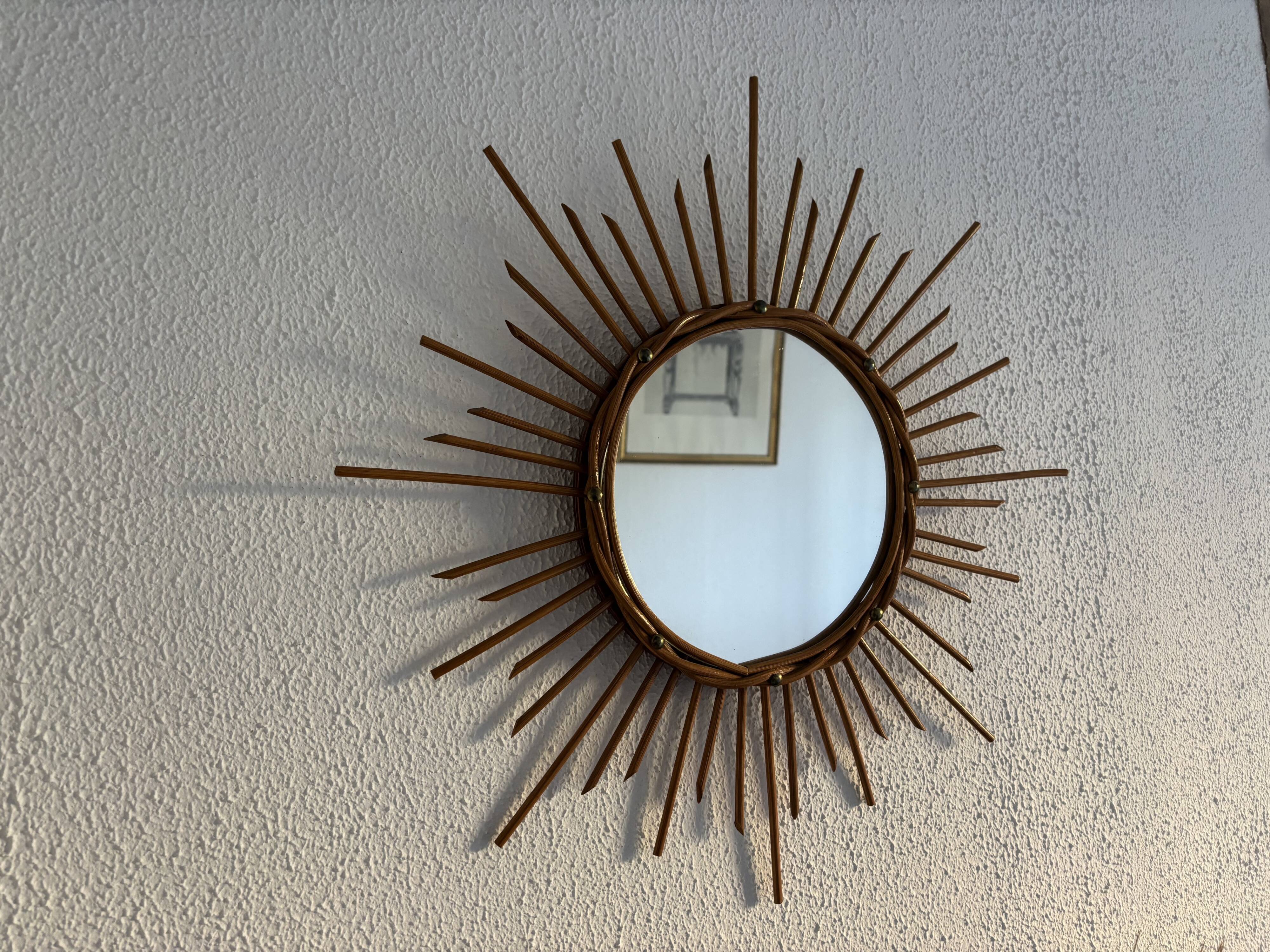 Vintage 1960s sun mirror made of rattan - 55 cm