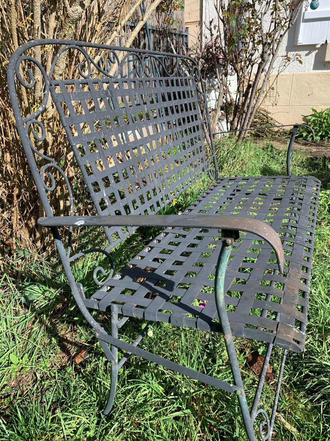 Wrought iron folding garden bench
