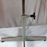 Height-adjustable workshop stool
