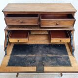 Louis XV slant desk in walnut, 19th century.
