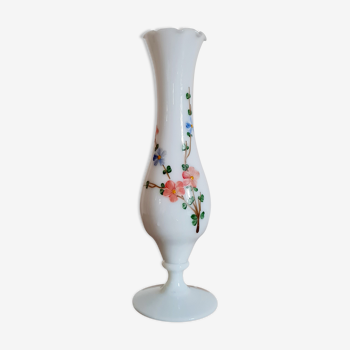 Vase soliflore blanc avec fleurs peintes