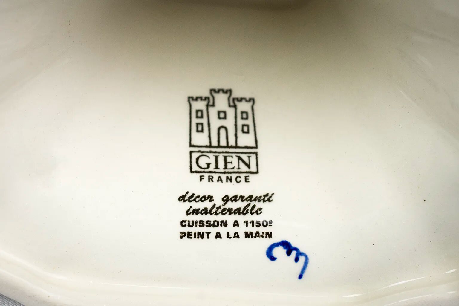 Pair of Renaissance candlesticks in earthenware – Gien pottery, 1970s