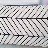 Coussin en coton brode
