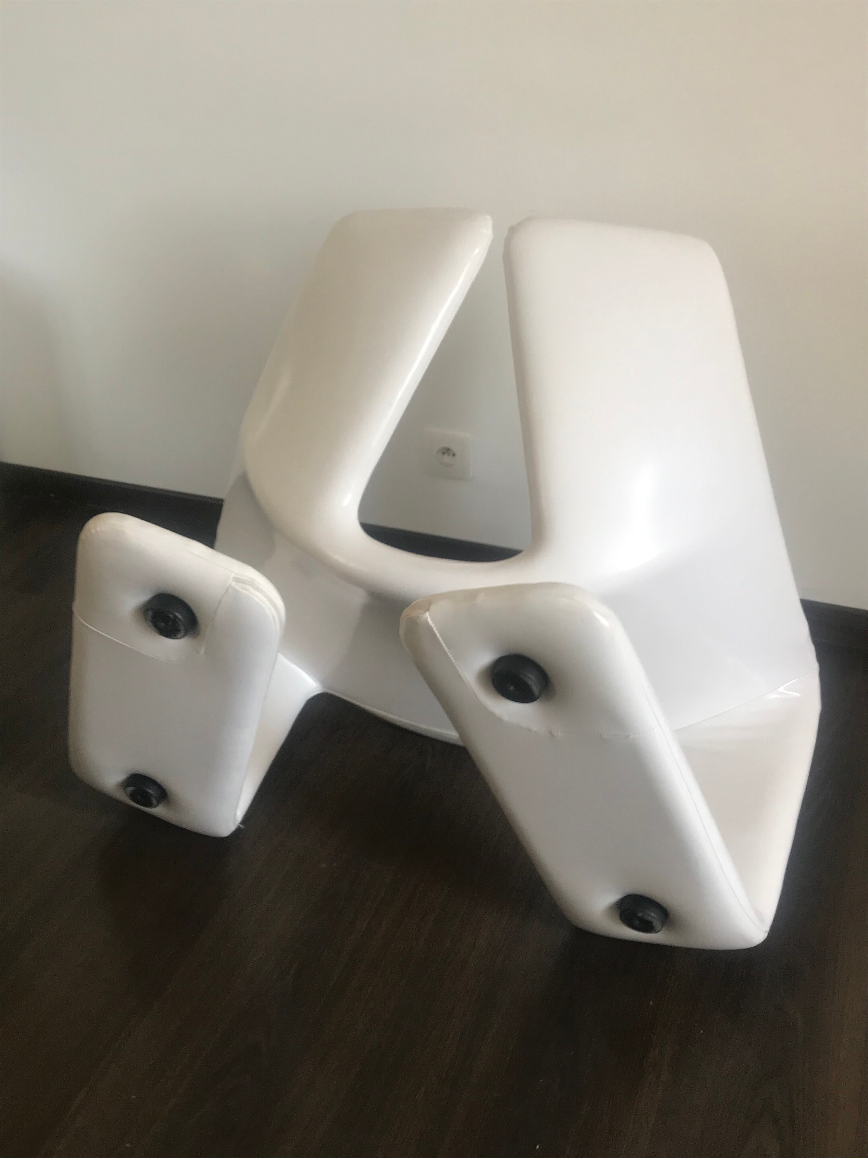 Zen chair steiner kwok hoi chan design