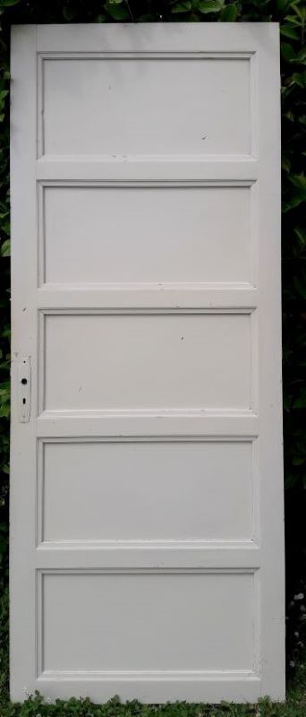 Porte vintage panneautée