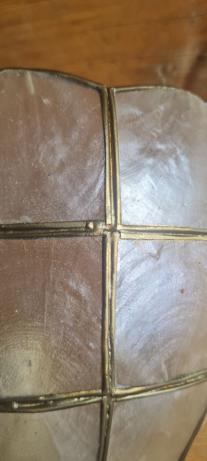 Pair of sconces in brass and mother-of-pearl