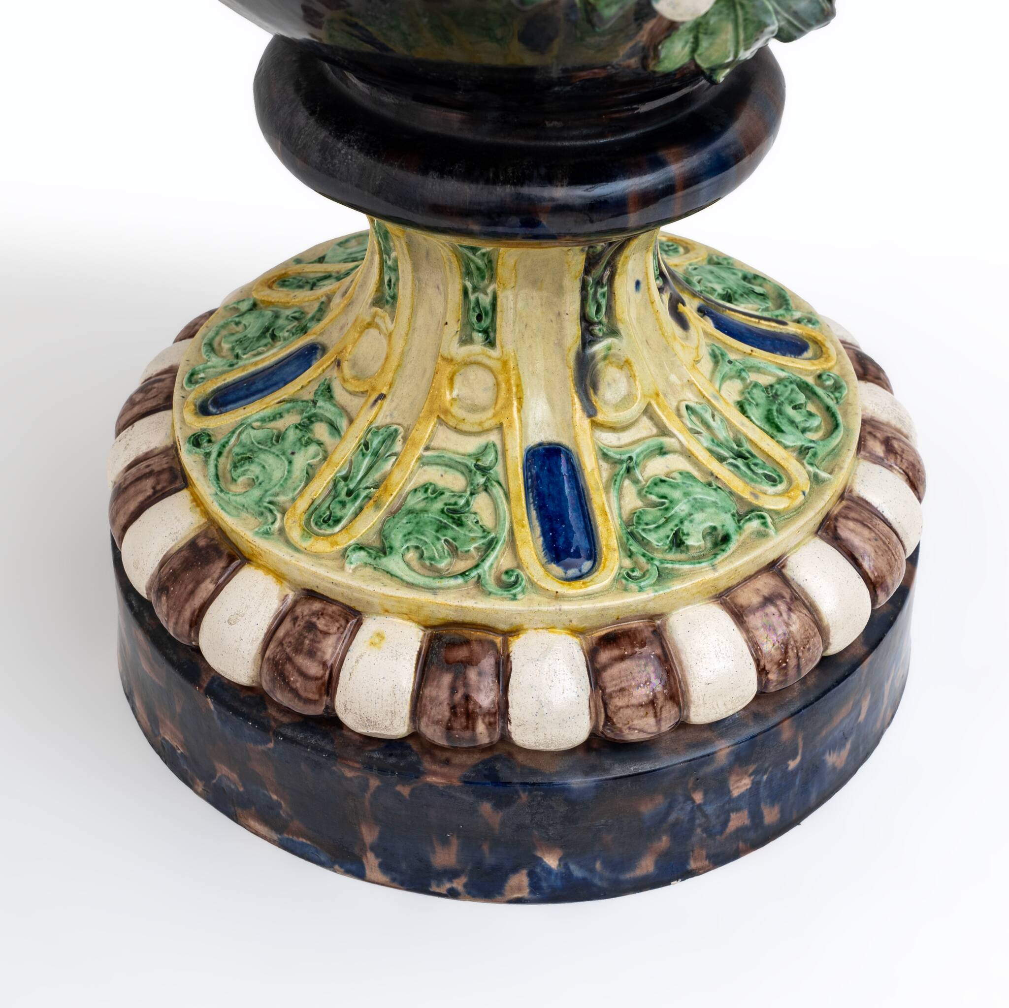 Large 19th century French Majolica Renaissance Palissy Vase with Mistletoe