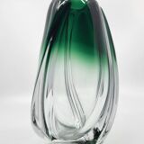 Vase vintage Val St Lambert en verre soufflé vert de forme ovoïde, Belgique