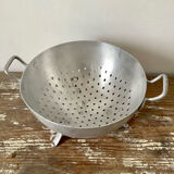 Aluminum strainer