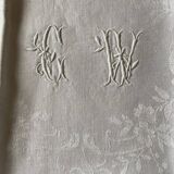 12 GW monogram table seviettes