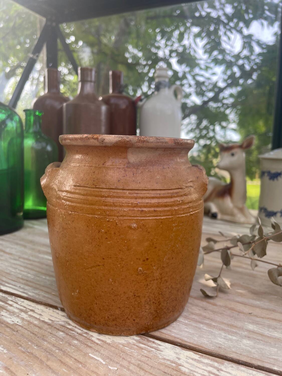 Stoneware pot