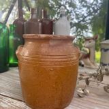 Stoneware pot