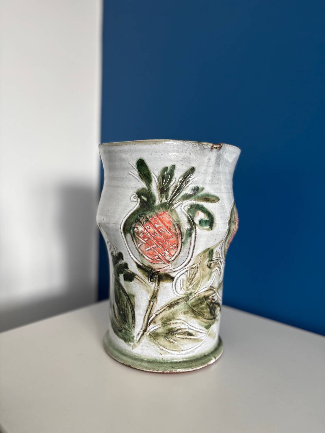 Large vintage ceramic vase by Thiry Albert | Floral decoration in r
