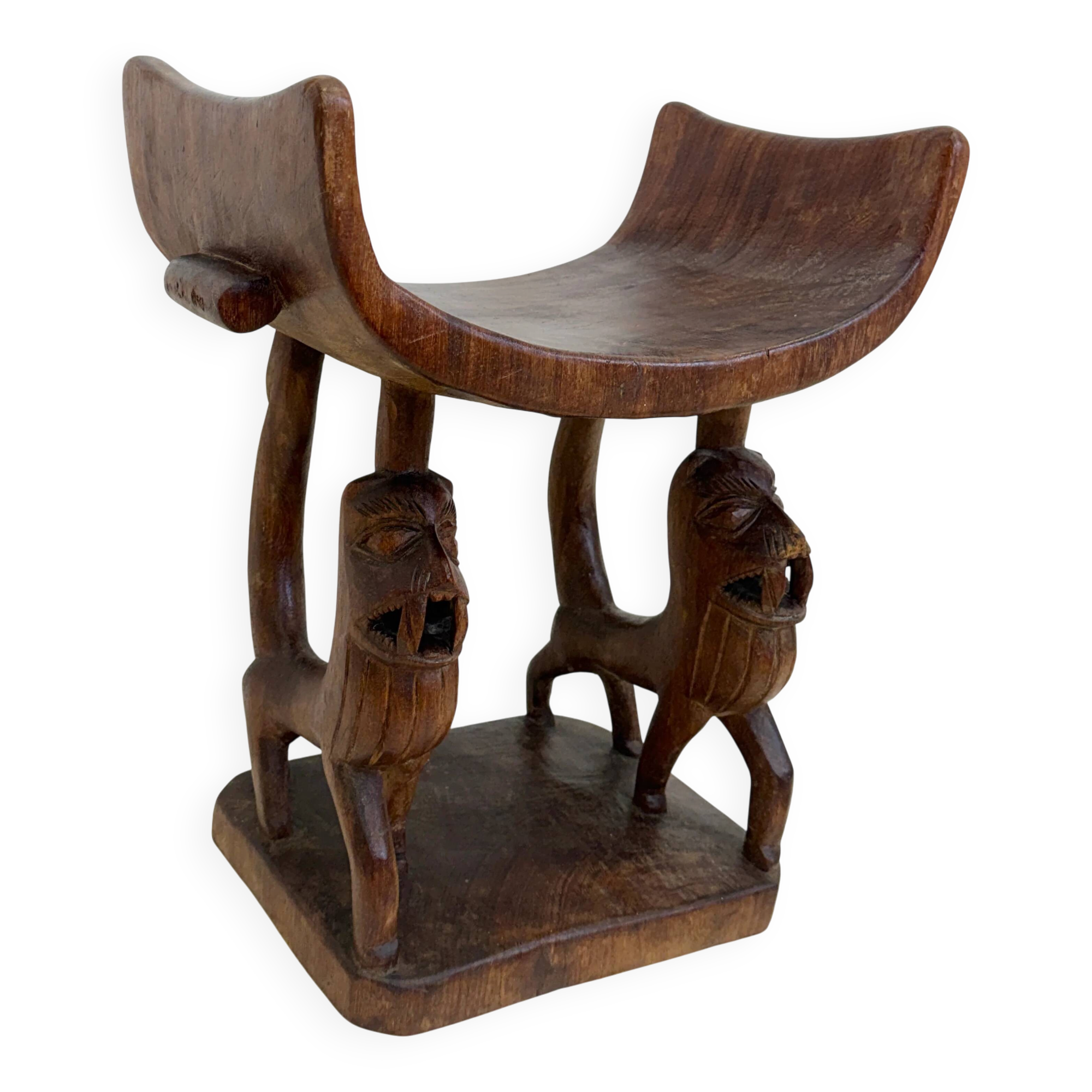 Trône royal "Fon" en bois sculpté – Bénin, XXᵉ siècle