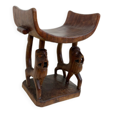 Trône royal "Fon" en bois sculpté – Bénin, XXᵉ siècle