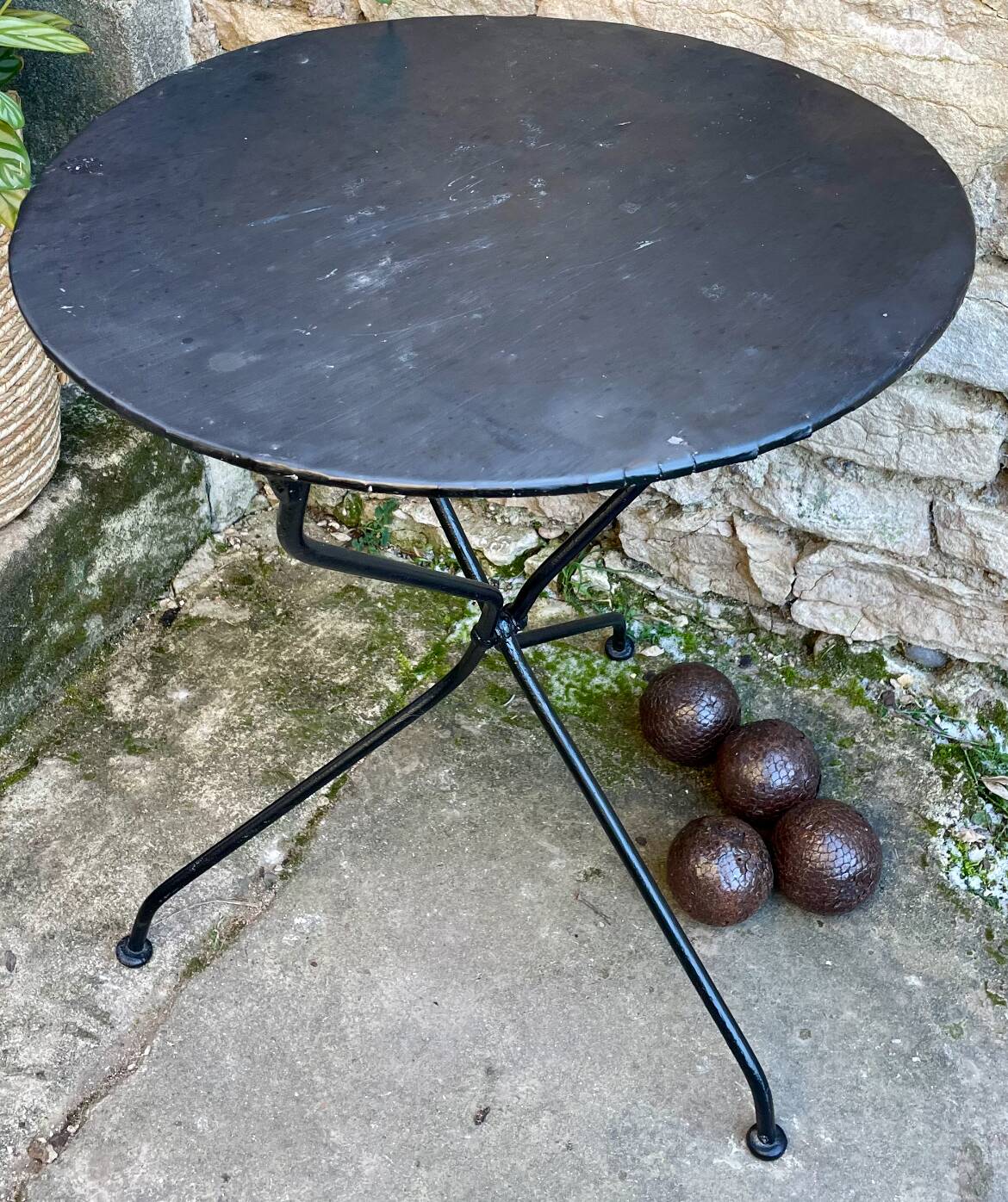 Iron pedestal table