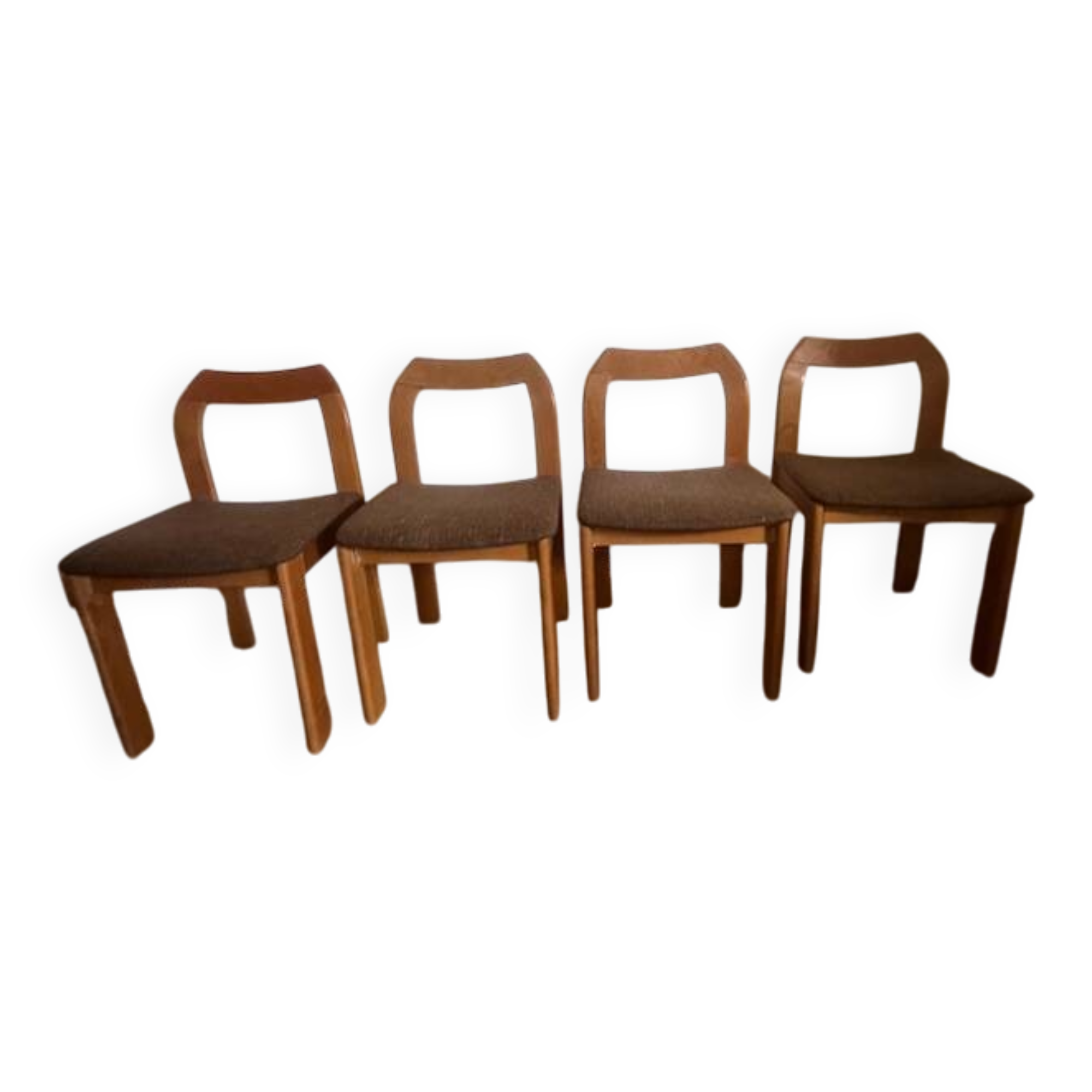 4 brown chairs