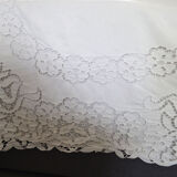 Drap ancien en lin broderie richelieu
