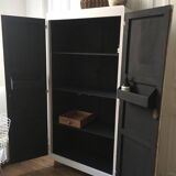 Vintage wardrobe 60'feet compass