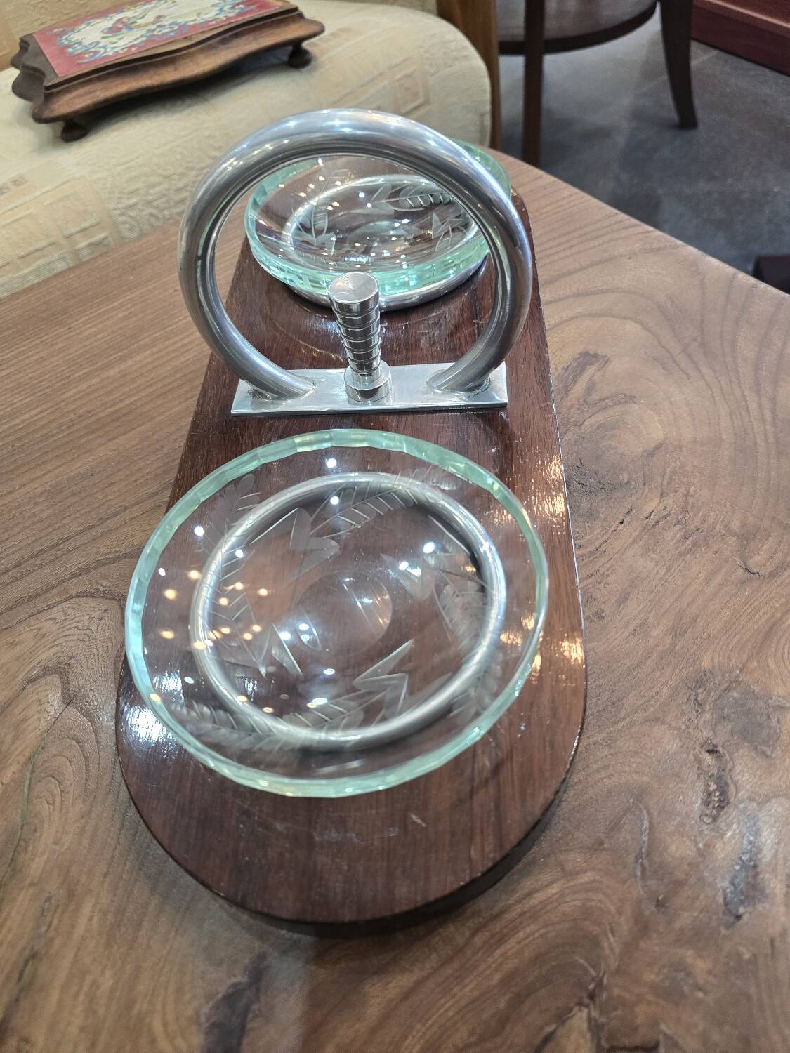 Art Deco pocket emptier in wood, engraved glass and chromed metal