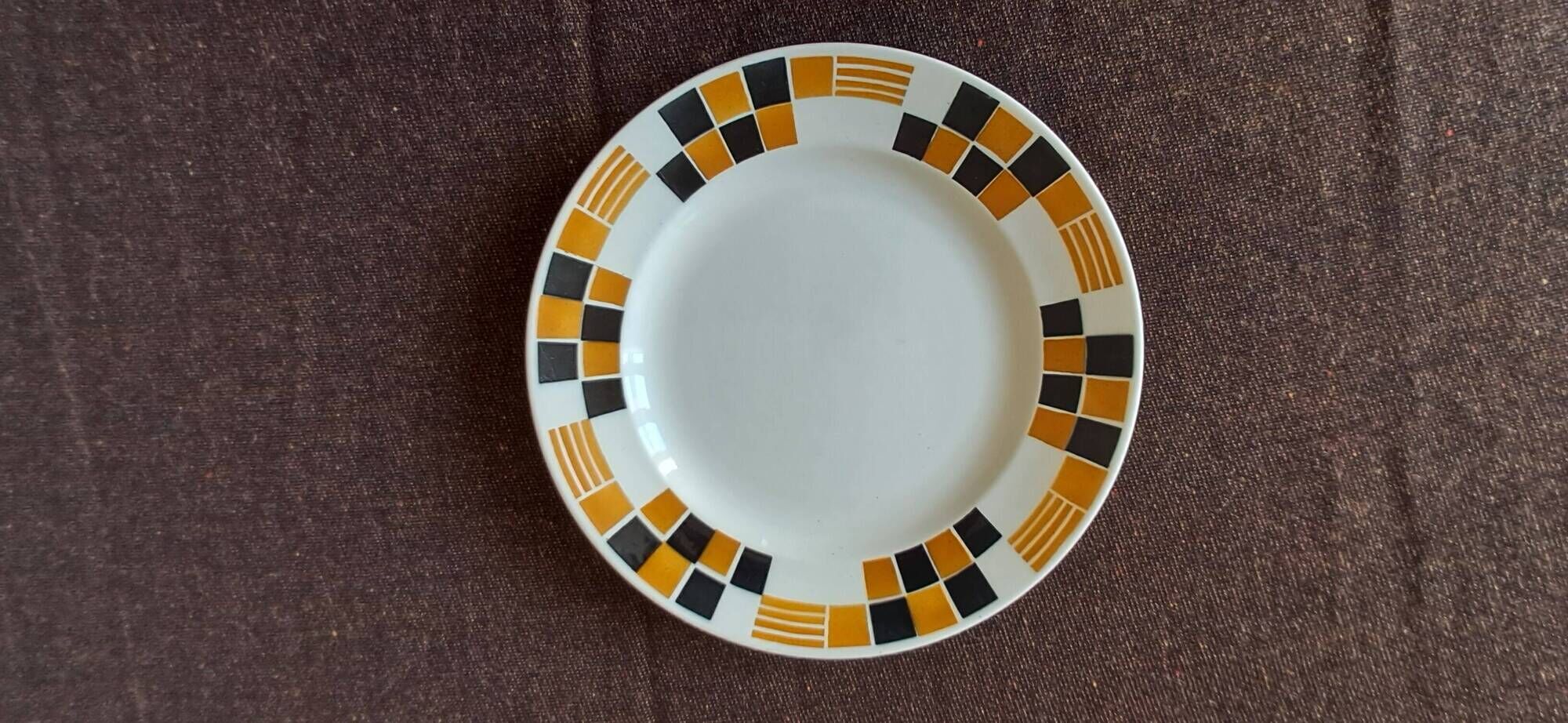 Art Deco plate Badonviller