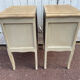 Paire chevets style Louis XV blanc bois brut