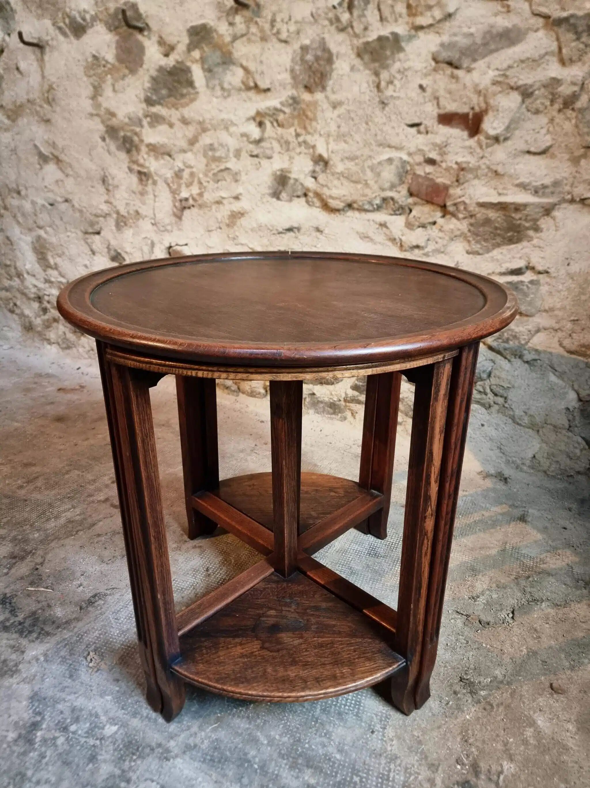 Vintage oak nesting tables set, round coffee table from the 1960s with two integrated side tables.