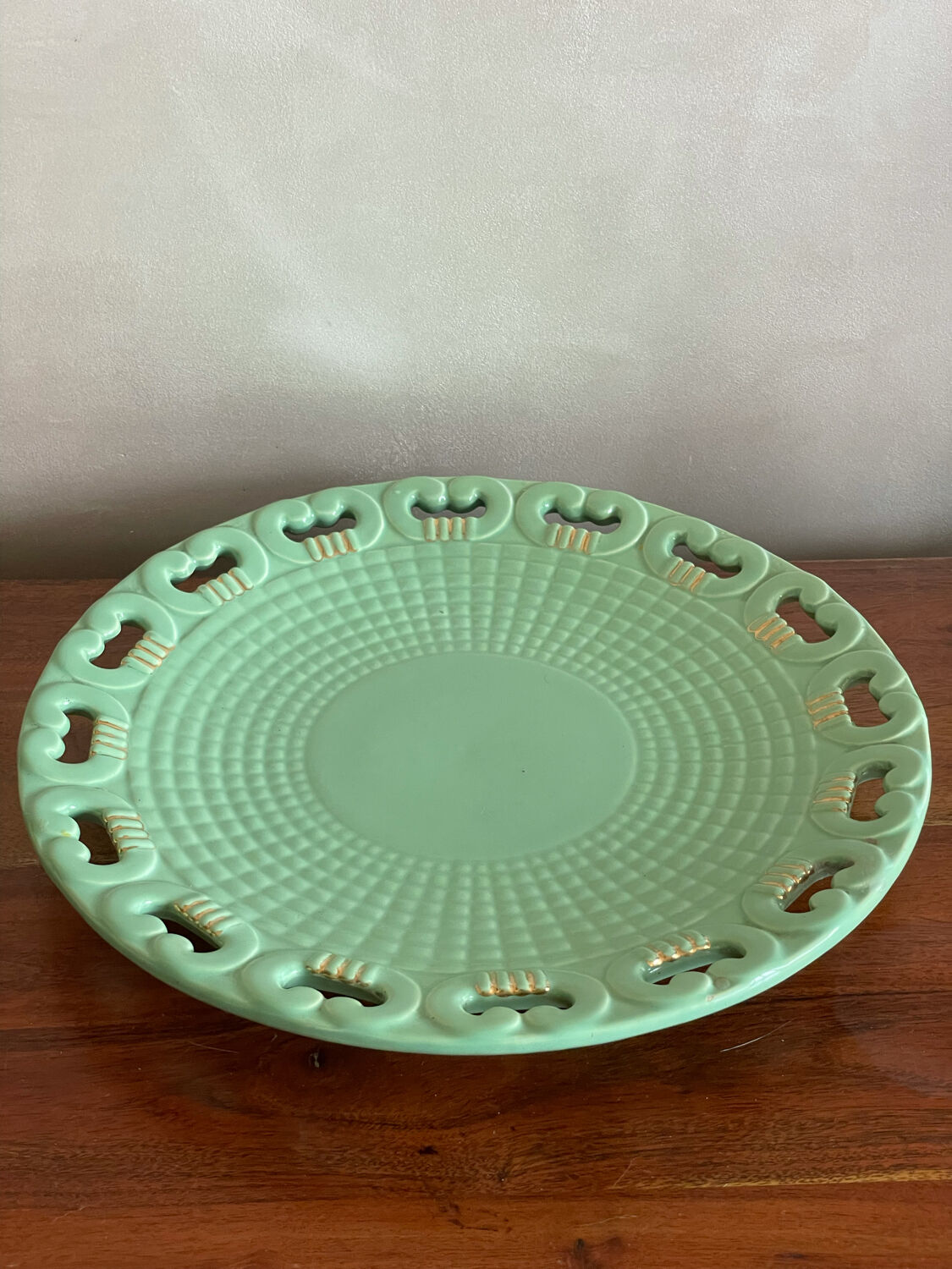 Water green dish