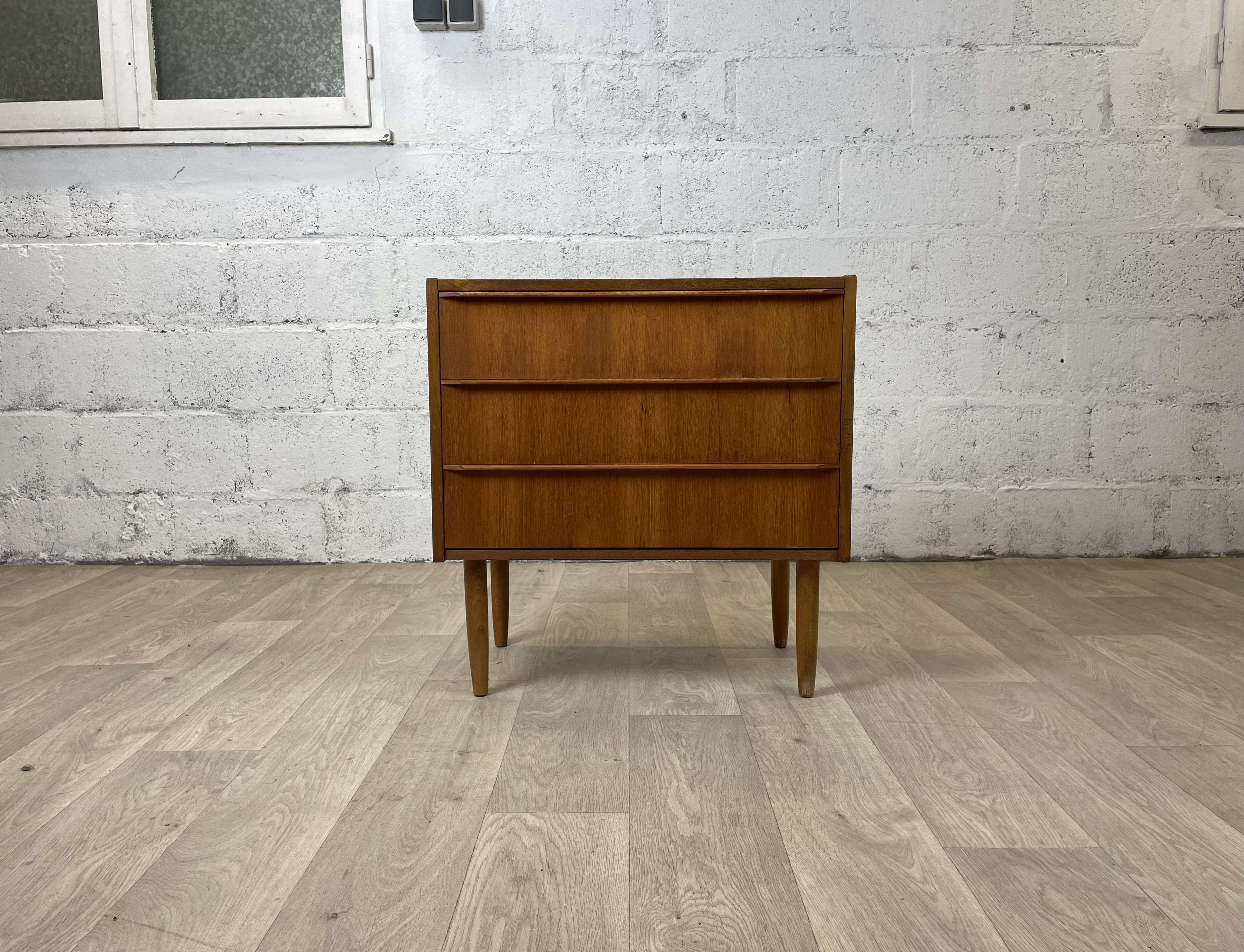 Commode scandinave en teck, années 60