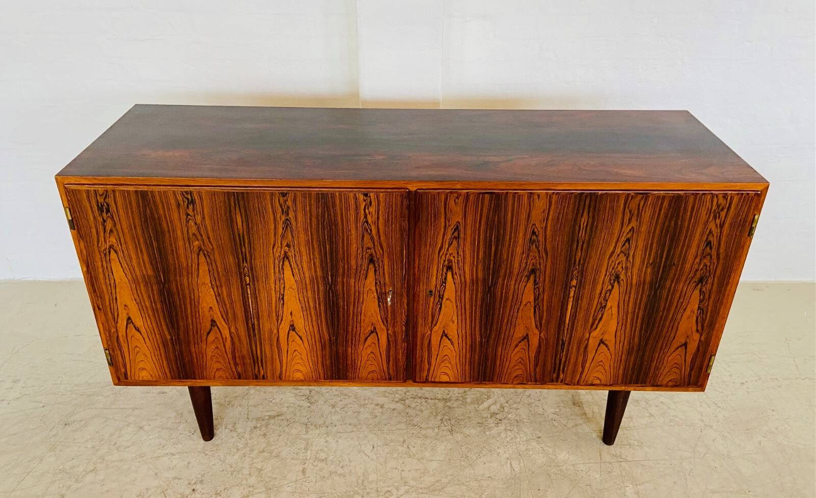 Buffet danois rétro vintage en palissandre du milieu du siècle par Poul Hundevad, années 1960