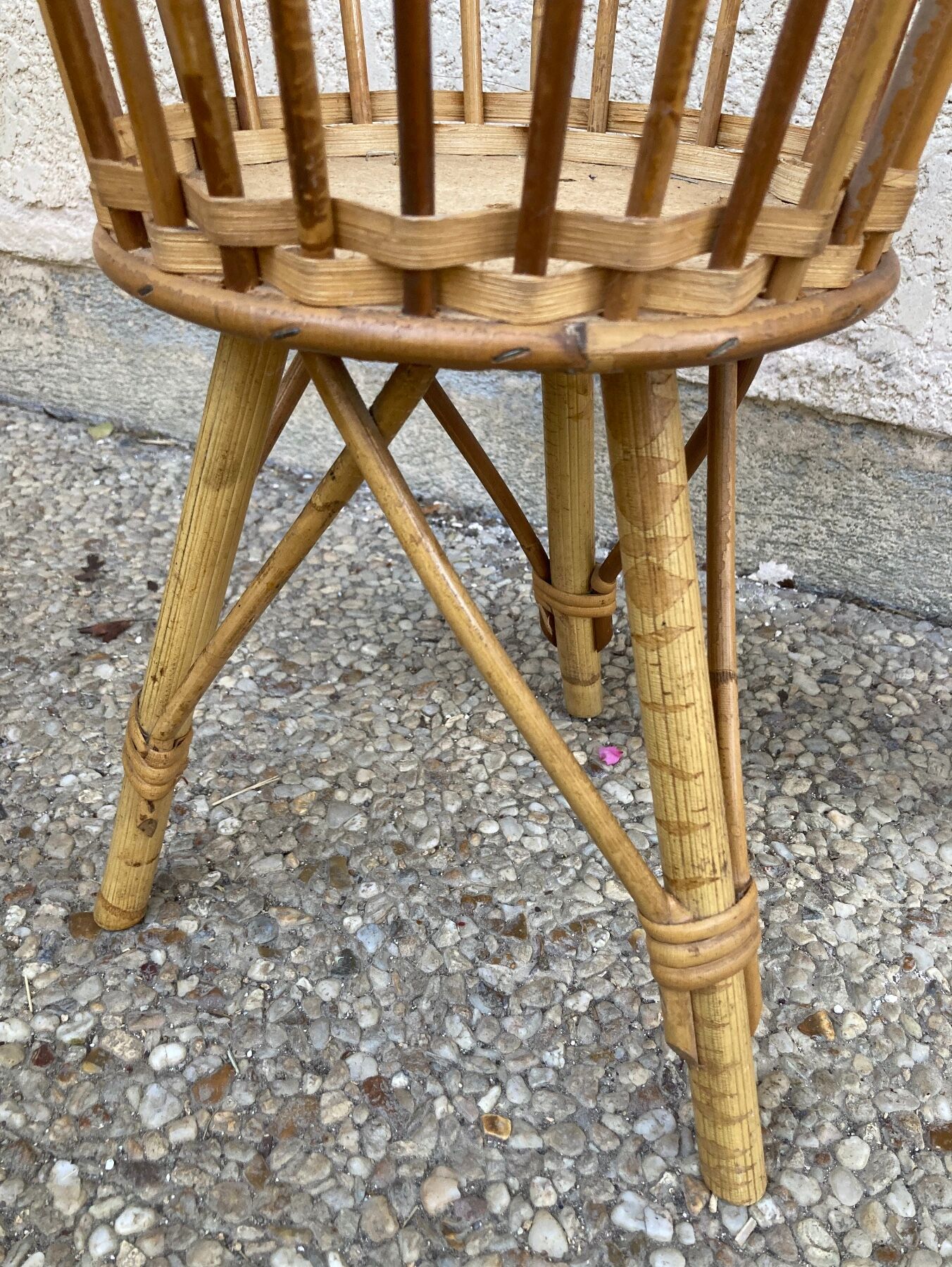 Vintage rattan worker