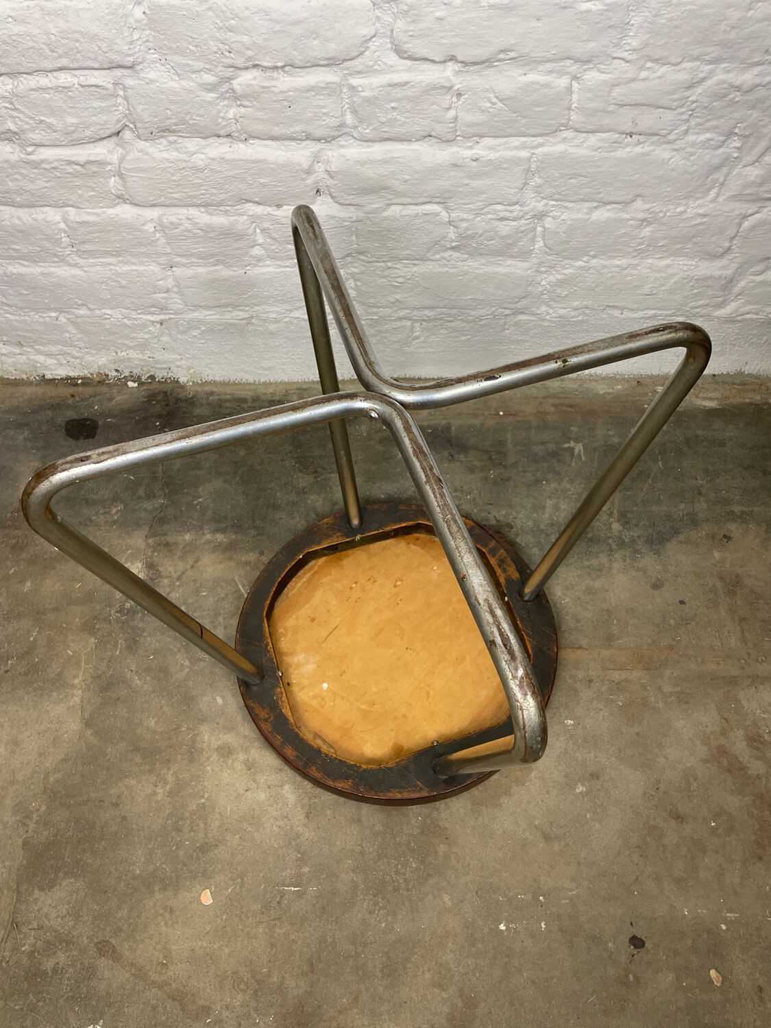Bauhaus stool Robert slezak