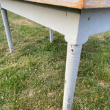 Farm table