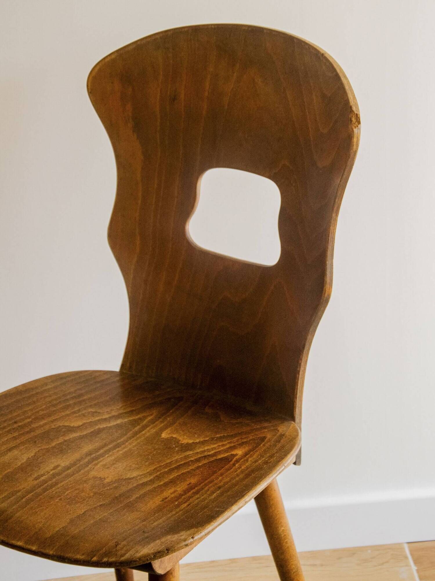 Wooden chair Baumann model Gentiane