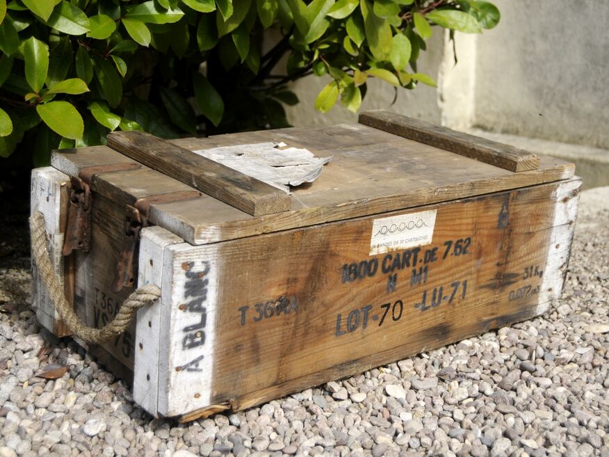Ancienne caisse à munitions militaire en bois - Boîte de rangement vintage  - Caisse de l'armée française - Malle vintage