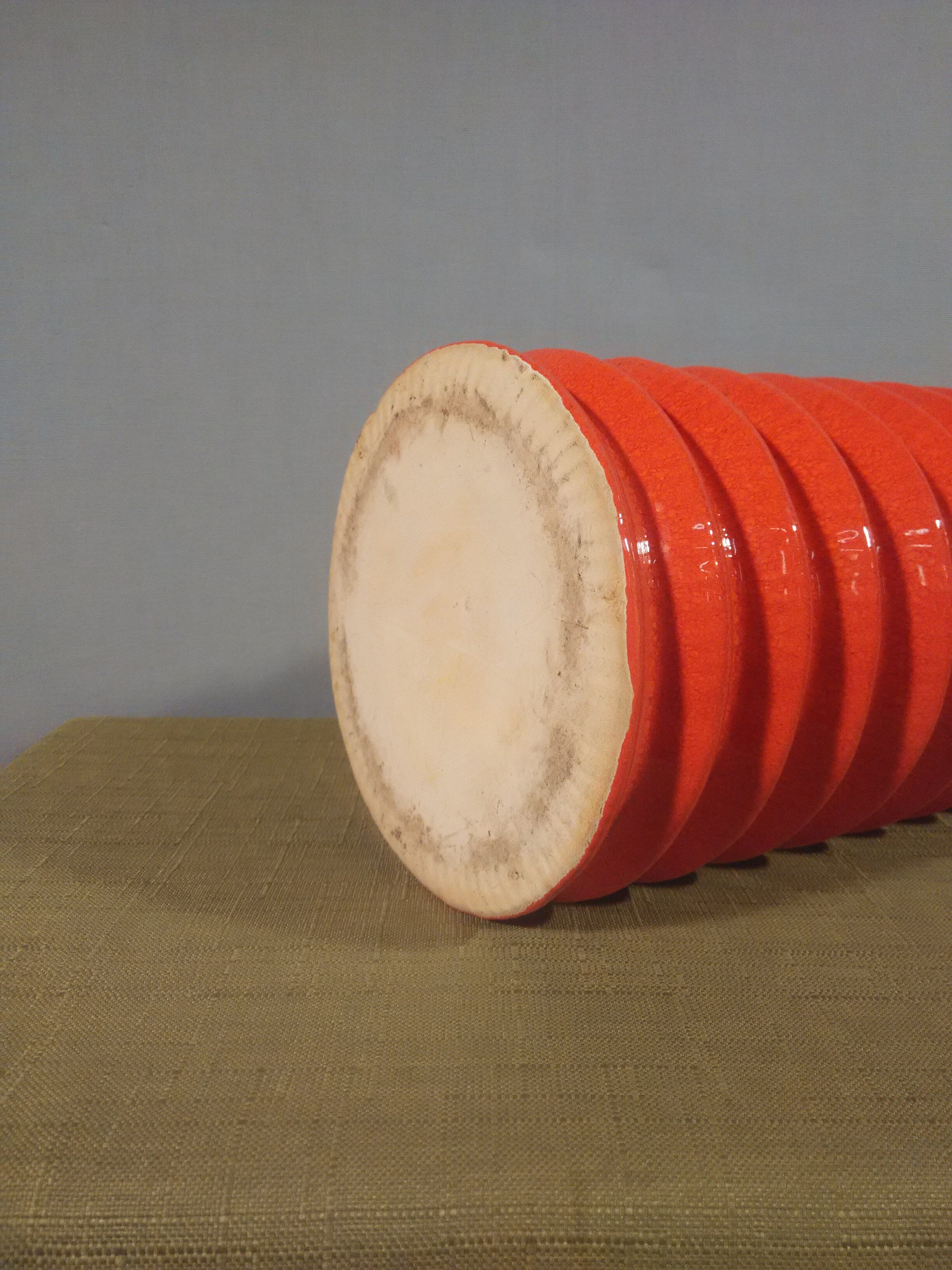 Vase ceramique vers 1970 .