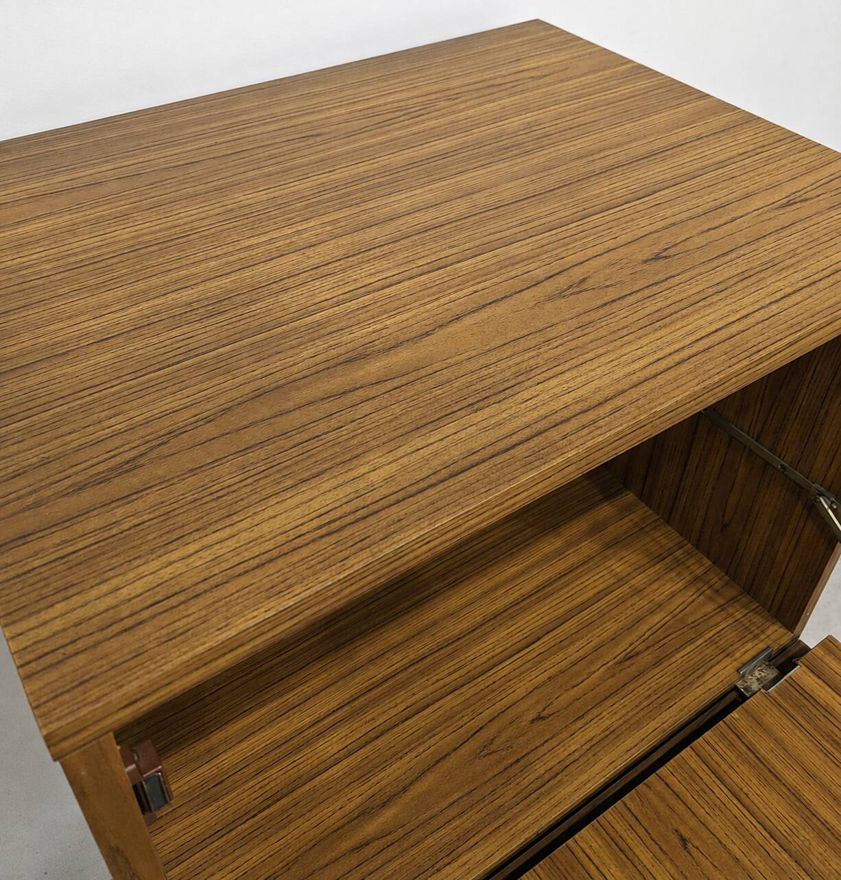 Secrétaire bar vintage Meurop – Belgique, années 60