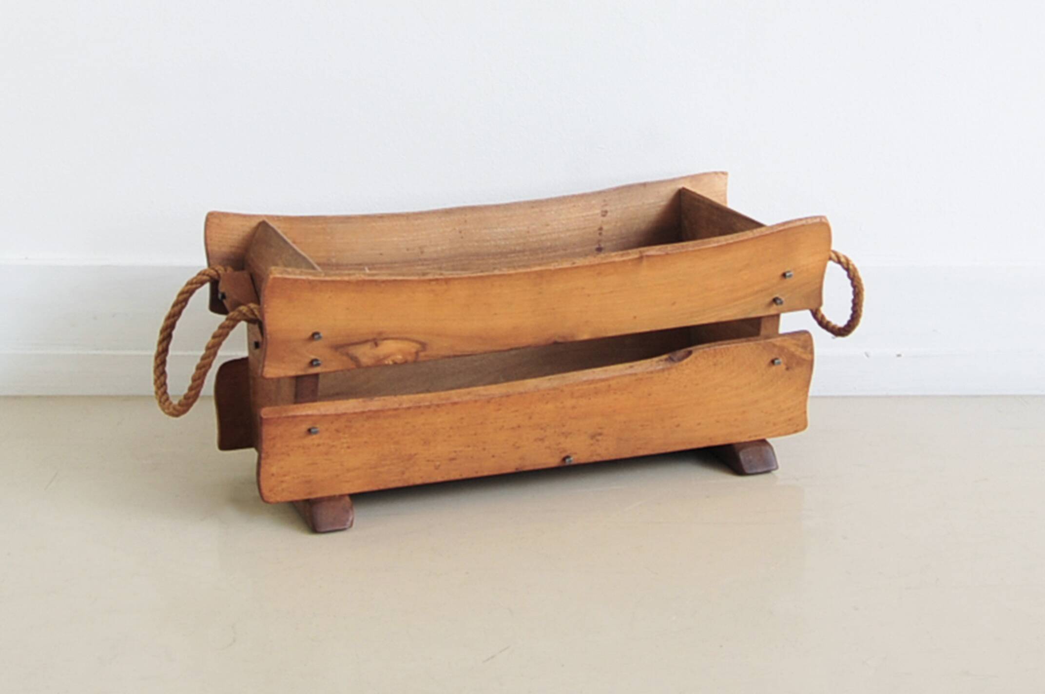 Wooden magazine rack