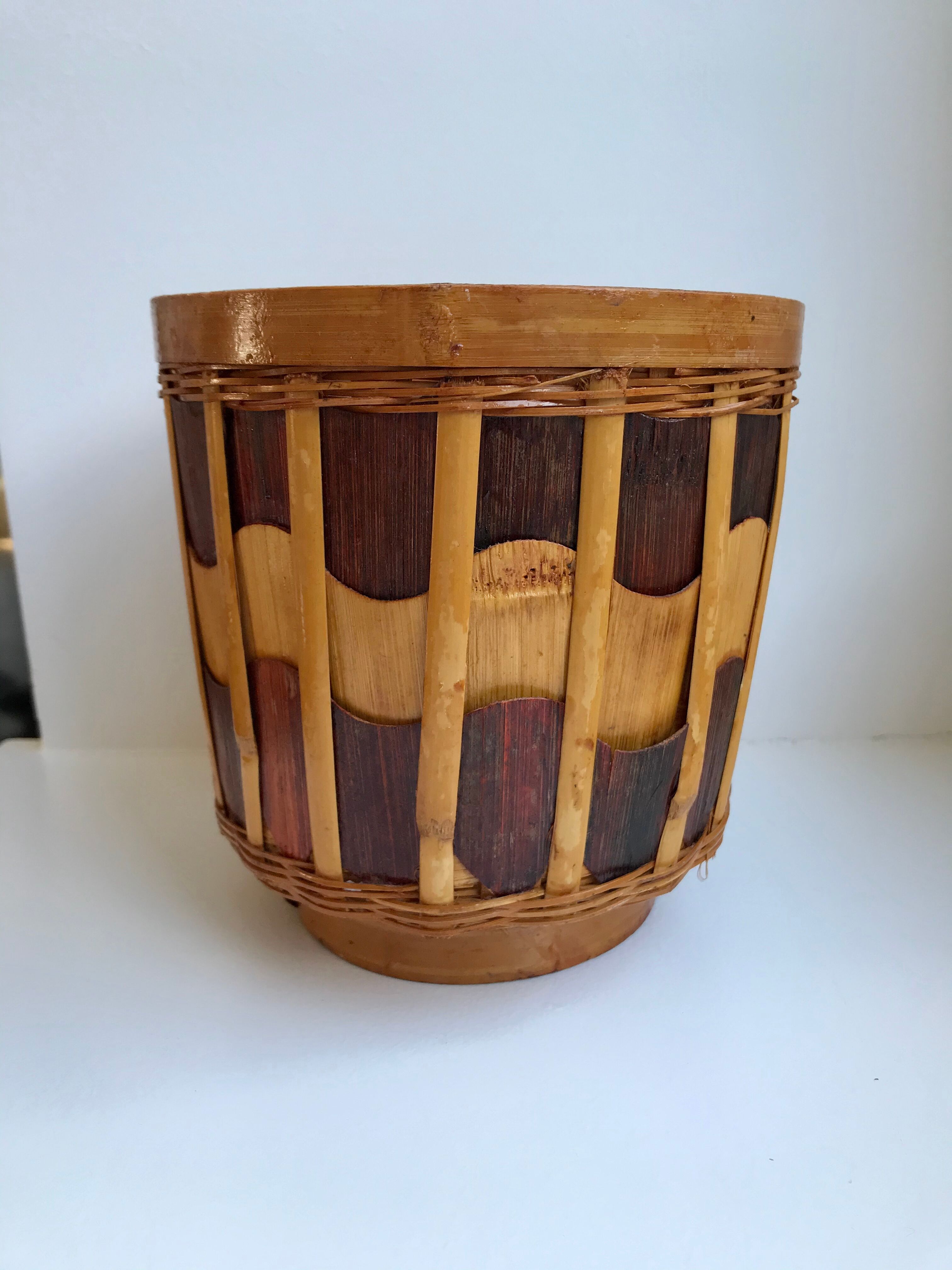 Wooden pot cover and rattan 70s