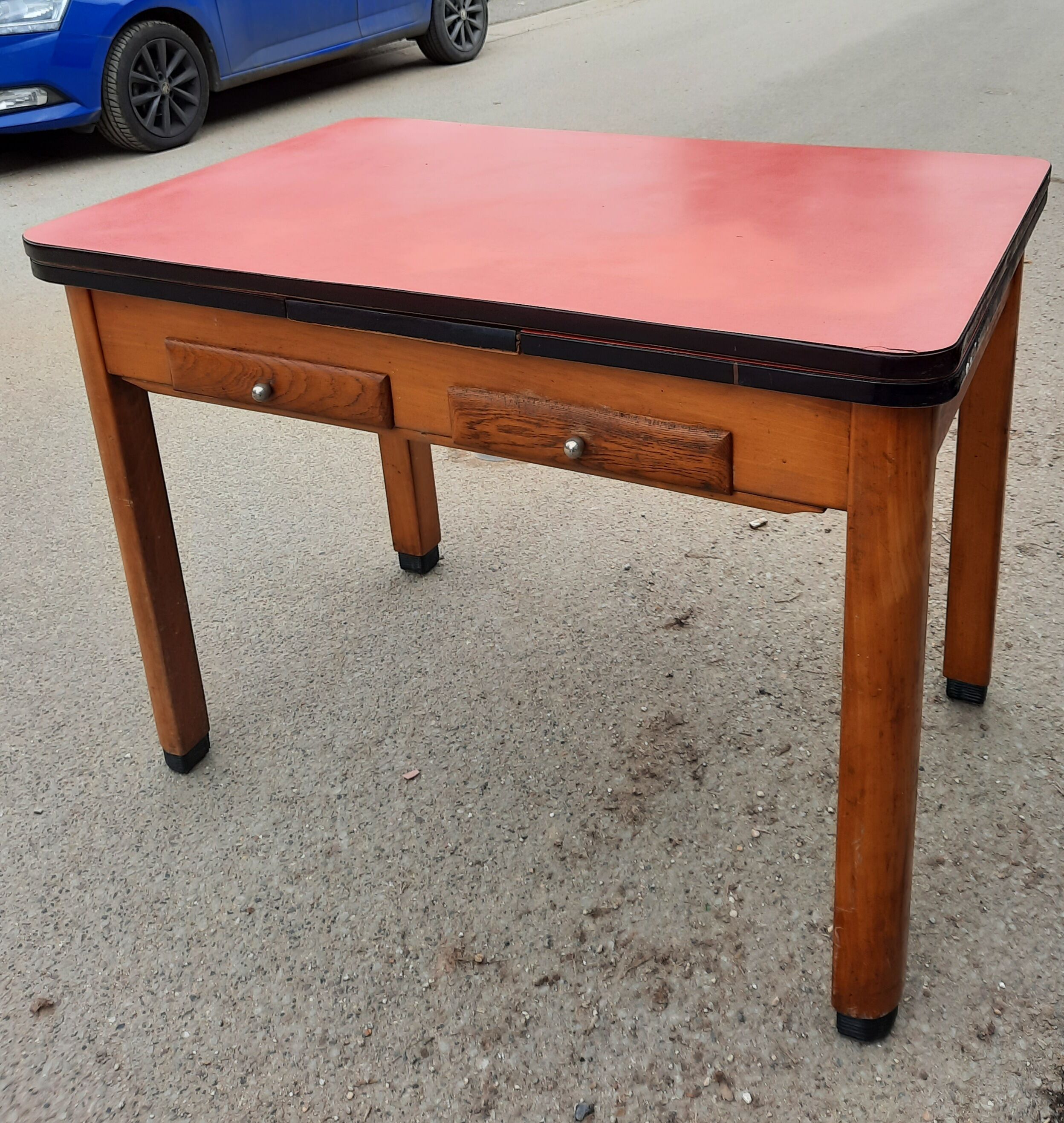Table de cuisine vintage