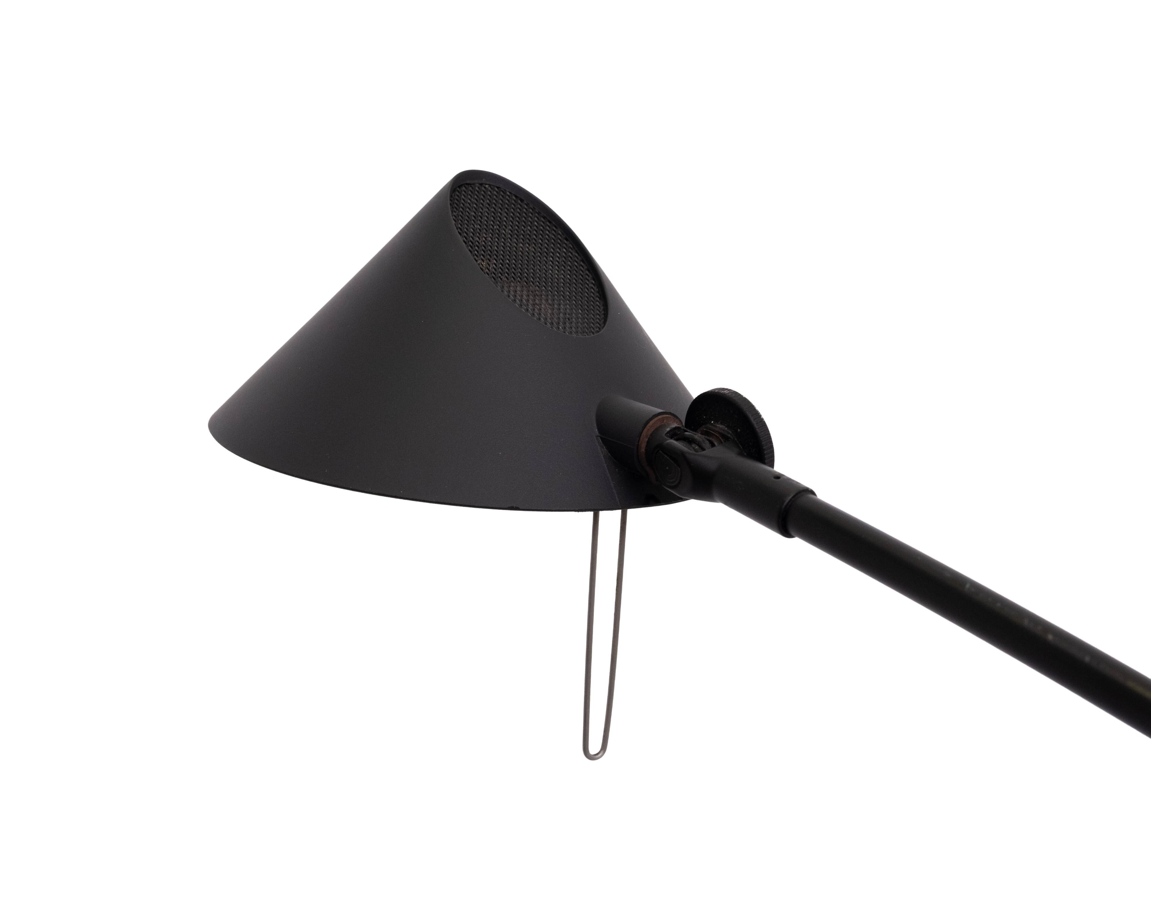 Lampadaire Artemide Nestore Terra par Carlo Forcolini années 1980 Italie
