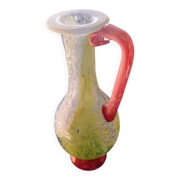 Vase vintage en verre à anse rouge – Décor moucheté vert et jaune
